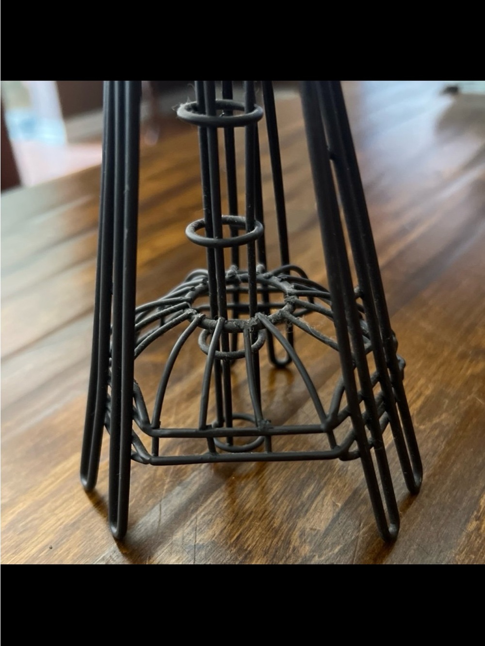 VINTAGE MID-CENTURY MODERN SEATTLE SPACE NEEDLE WIRE ART SCULPTURE//BRONZE TONED - Picture 6 of 7